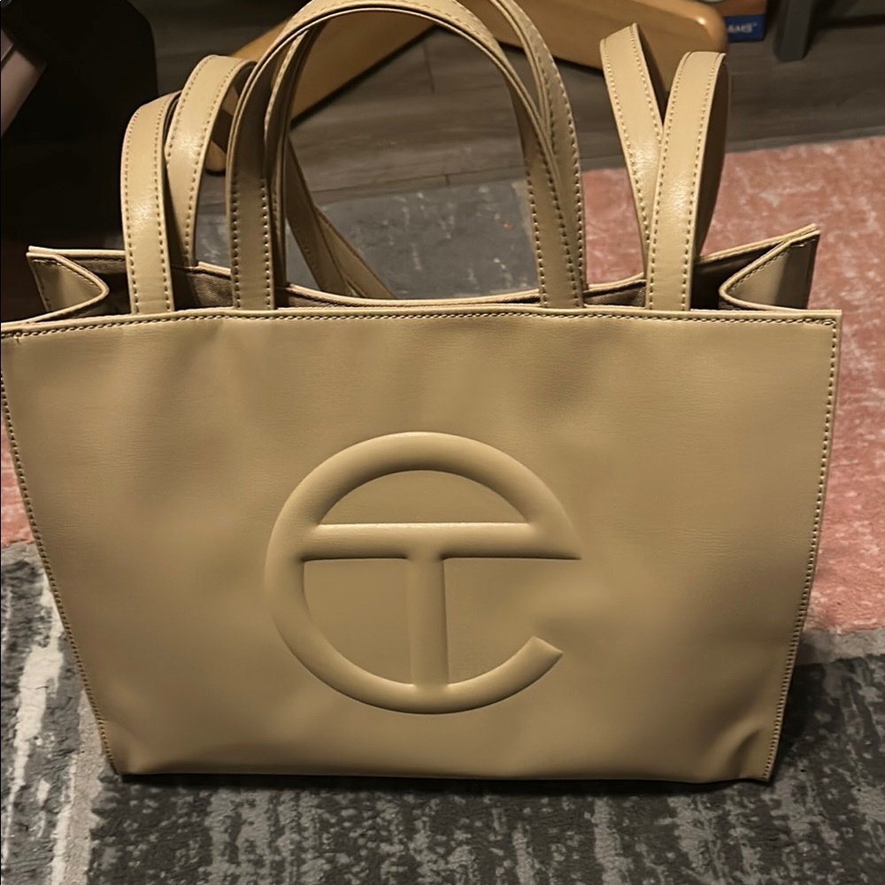 Medium Telfar Cream Bag